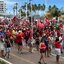 Imagem Militantes do PT promovem "mar vermelho" em Salvador após Flávio Bolsonaro anunciar ato na Barra