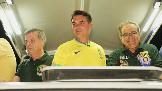 Charles Vieira/Campanha Flávio Bolsonaro