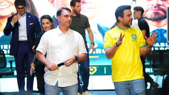 Charles Vieira/Campanha Flávio Bolsonaro