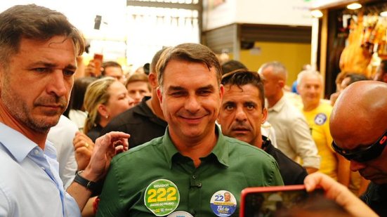 Vittor Sales/Campanha de Flávio Bolsonaro