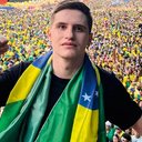 Imagem Lucas Pavanato supera Eduardo Bolsonaro e bate recorde histórico de votação para deputado federal