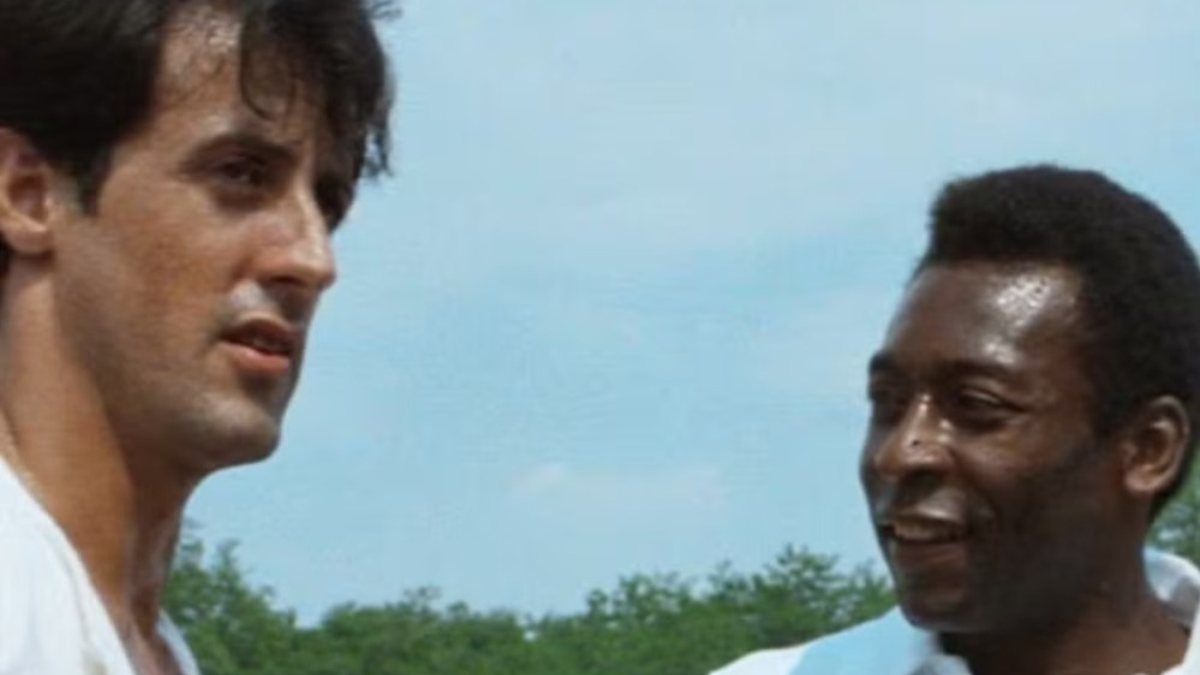 Sylvester Stallone relembra história inusitada com Pelé: “Quebrou meu dedo” - Foto