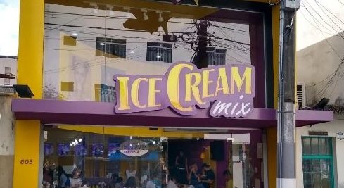 Dono de sorveteria anuncia fim de ações sociais após resultado das eleições