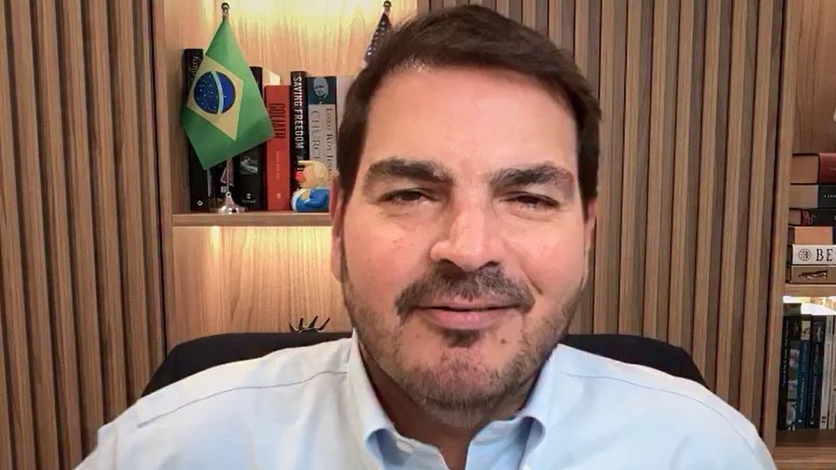 Constantino faz novos comentários após disparar contra baianos: “A turma de lá ia usar isso para tentar me atacar”
