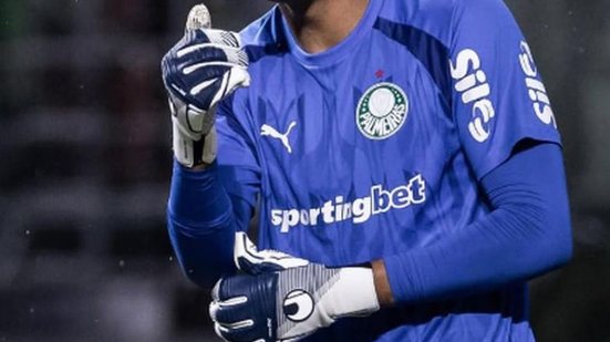 O goleiro brasileiro Mateus Oliveira, conhecido como Mateusão, de 24 anos, alega ter sofrido ofensas racistas - Reprodução/Redes sociais