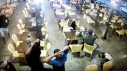 Imagem Exclusivo: Imagens mostram assalto em bar famoso no Imbuí; assista