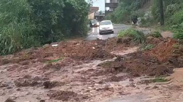 Barro ficou espalhado pela pista