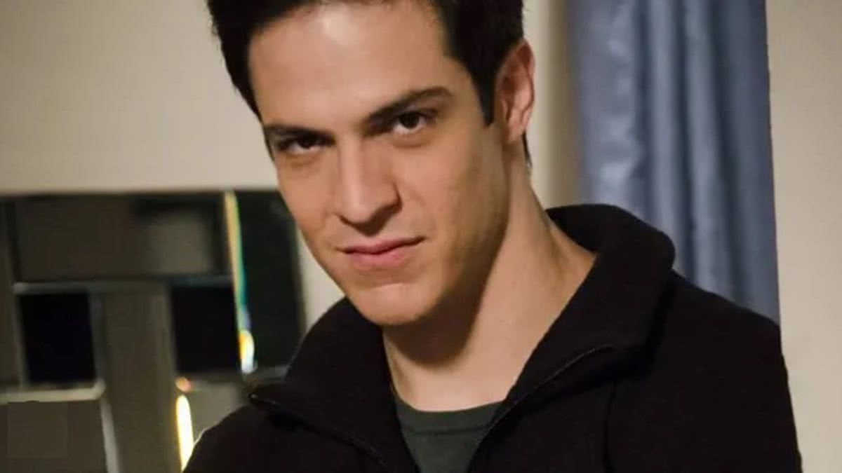 Mateus Solano se manifesta pela primeira vez sobre saída da Globo; veja o  que o ator disse