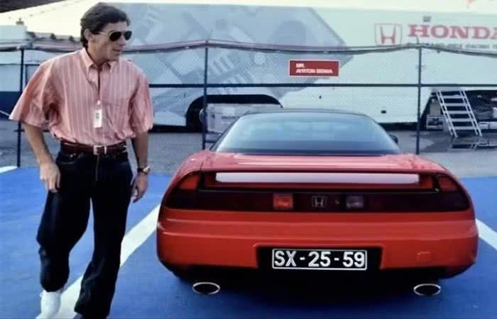 Carro memorável de Ayrton Senna é colocado à venda por valor milionário