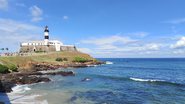 Movimentação no Farol da Barra neste sábado (19)