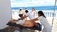 Movimentação no Farol da Barra neste sábado (19)