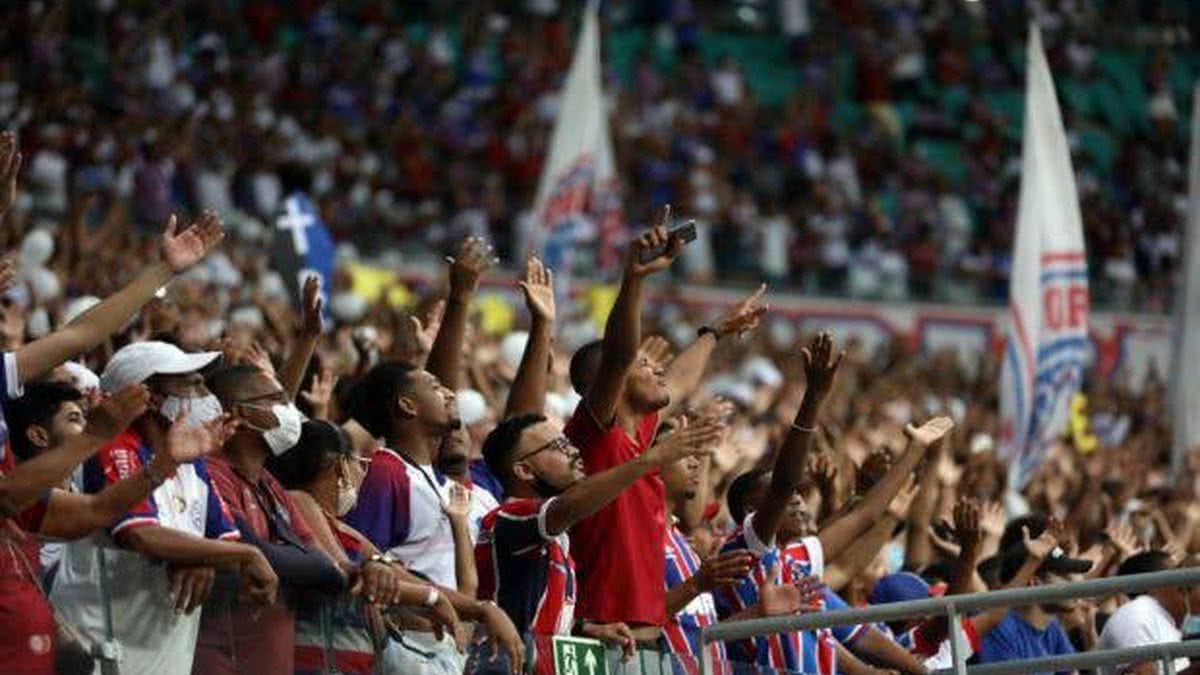 Torcida do Flamengo esgota ingressos para duelo com Athletico, pela Copa do  Brasil