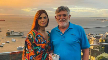 José de Abreu e a namorada Carol Junger em Salvador - Reprodução / Redes Sociais