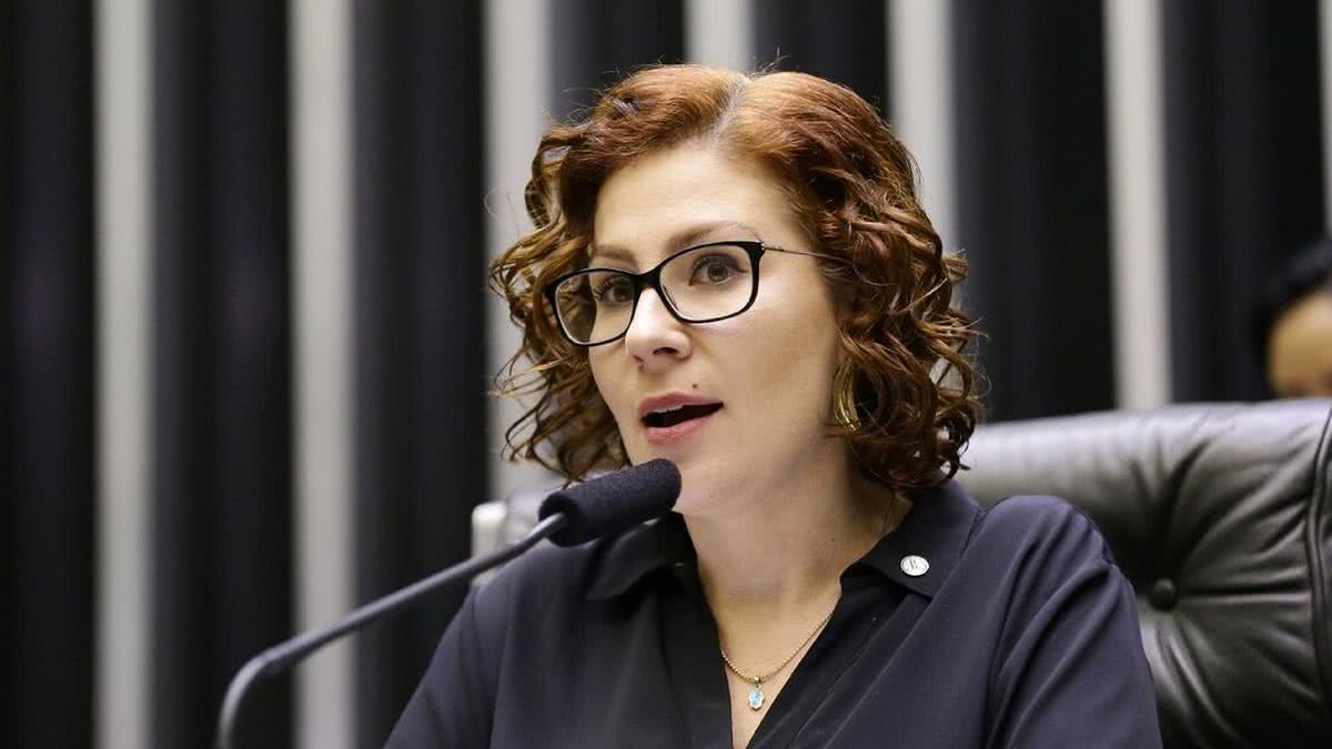 Carla Zambelli é internada em Brasília; saiba mais