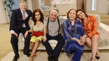 Vavá (Luiz Gustavo), Caco Antibes (Miguel Falabella), Magda (Marisa Orth), Cassandra (Aracy Balabanian) e Neide Aparecida (Márcia Cabrita) em 'Sai de Baixo' - Divulgação/ TV Globo