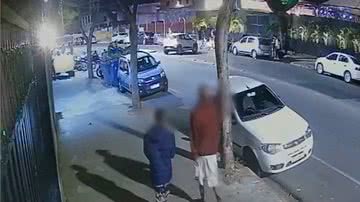 Imagem Imagens revelam jovem entrando em carro de aplicativo antes de ser abandonada e estuprada; assista