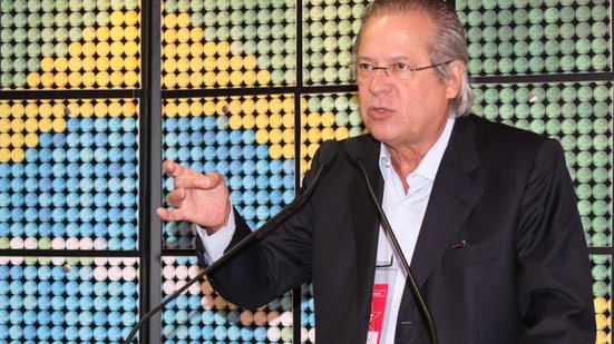 Dirceu está sendo atendido pelo mesmo médico do presidente Lula - Divulgação PT