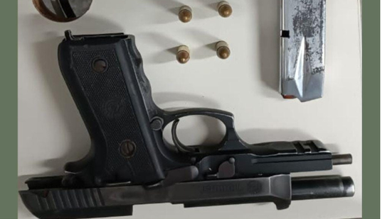 Imagem Adolescente é apreendido com pistola durante ação da PM no interior da Bahia