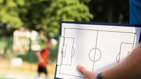 Imagem Brasileiro recebe prêmio de melhor técnico do mundo