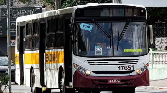 Reprodução / Instagram / @jronibus