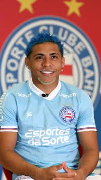 Jacaré segue barrado e vê status de xodó ser mudado no Bahia