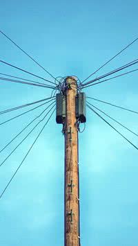 Saiba como descobrir se você é vítima dos famosos 'gatos' de energia elétrica