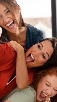 Mulheres que convivem juntas podem passar a menstruar ao mesmo tempo?