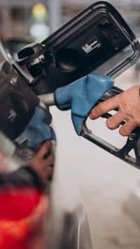 Por que gostamos do cheiro de gasolina?