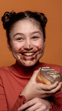 Por que comer chocolate faz você se sentir bem?