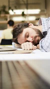 Teve uma noite mal dormida? Saiba como reverter e salvar seu dia