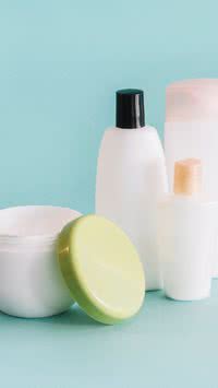 Saiba como foi criado o primeiro shampoo e condicionador do mundo