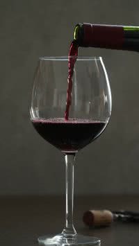 Traz sorte? Confira curiosidades sobre o vinho