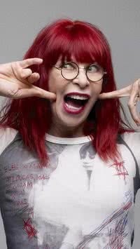 Um ano sem Rita Lee: Confira seus maiores sucessos