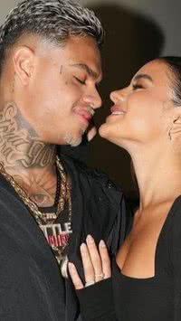 Famosos que marcaram o amor na pele com tatuagem