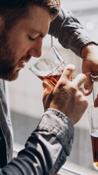 Estudo mostra como o excesso de álcool pode causar doenças graves; saiba detalhes