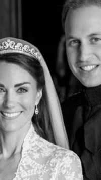 Príncipe William terminou com Kate Middleton por telefone, diz livro