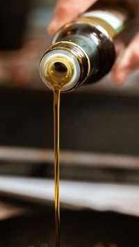 Como saber se o azeite de oliva é falsificado