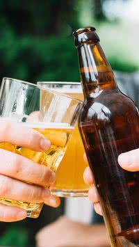 Cerveja sem álcool também afeta seu corpo; entenda