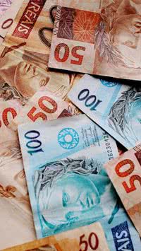 Novo salário mínimo de mais de R$ 1.800 é anunciado; confira quem tem direito ao aumento