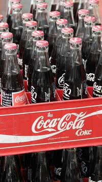 Com suspeita de contaminação, Coca-Cola recolhe 28 milhões de garrafas em mercados