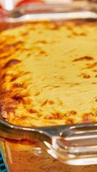 Receita de escondidinho de carne de sol gratinado é perfeita para o almoço de fim de semana