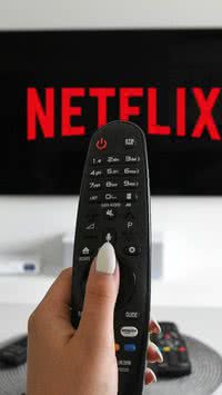 Polícia francesa comanda busca em escritórios Netflix por sonegação de impostos; saiba detalhes