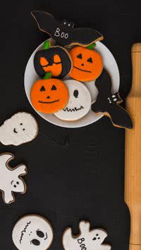 Halloween: aprenda a fazer biscoitos decorados para arrasar no Dia das Bruxas