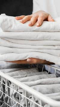 Aprenda a deixar suas roupas brancas como novas e sem mofo