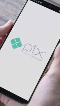 ATENÇÃO! Confira recado para brasileiros que usam pix pelo celular
