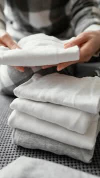 Aprenda agora a tirar manchas de mofo de pano de prato