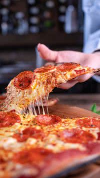 Veja como fazer uma pizza boa e barata