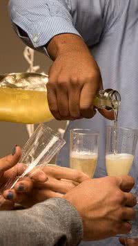 Descubra se o álcool realmente faz mal
