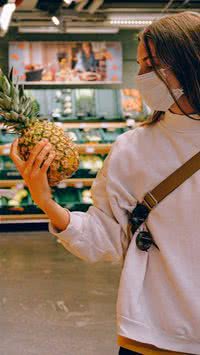 Confira dicas para saber como comprar um abacaxi docinho