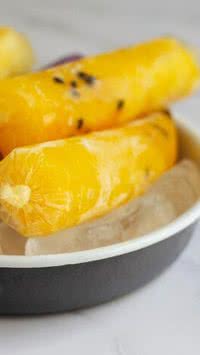 Para acabar com o calor! Aprenda a fazer geladinho de manga com maracujá de forma fácil